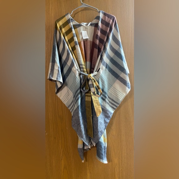 Colorful Ruana - Picture 3 of 3